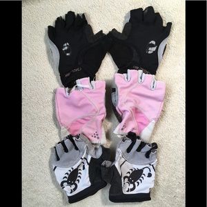 Lot of bicycling fingerless gloves